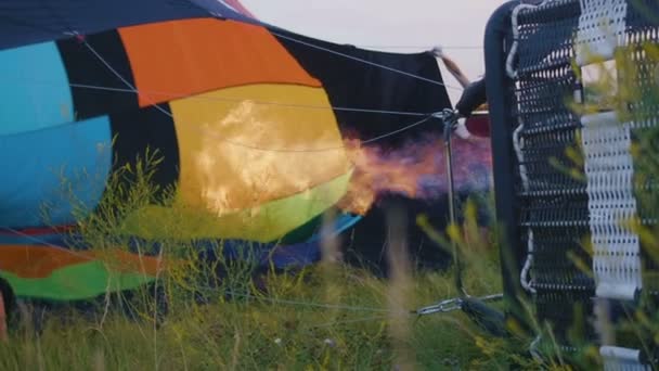 Hot air balloon burner firing and inflates the envelope, slow motion - Footage, Video