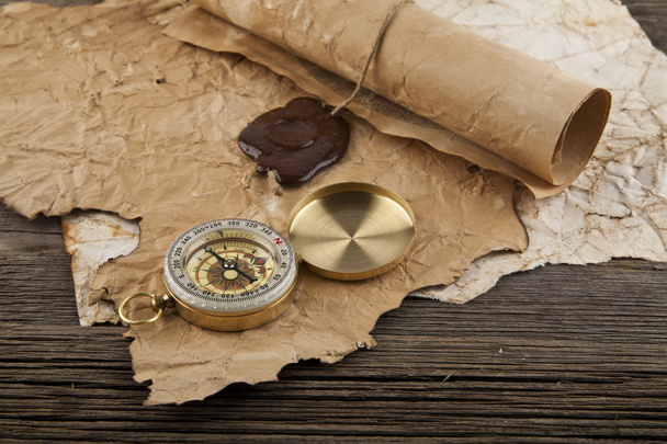 Starý papír a kompas - Fotografie, Obrázek
