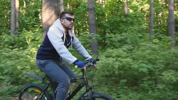 人間乗馬自転車アウトドア - 映像、動画