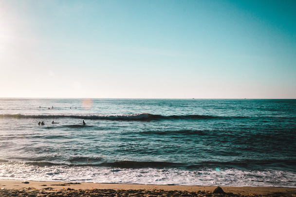 Gün batımında dalgalar kayalıklarla plaj, San Diego, Kaliforniya - Fotoğraf, Görsel