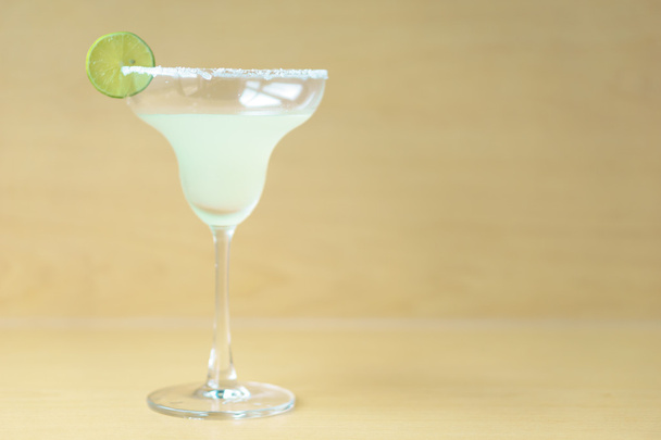 Cocktail classique à la tequila margarita
  - Photo, image
