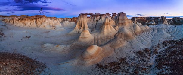 Bisti Badlands w New Mexico, Stany Zjednoczone Ameryki - Zdjęcie, obraz