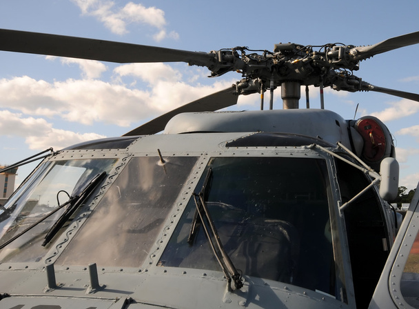 Helicóptero militar
 - Foto, Imagen