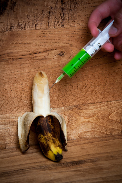 Přezrálé banány stříkačkou - Fotografie, Obrázek