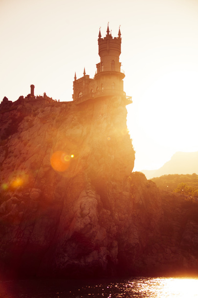 Nido de golondrina castillo en Crimea
 - Foto, Imagen
