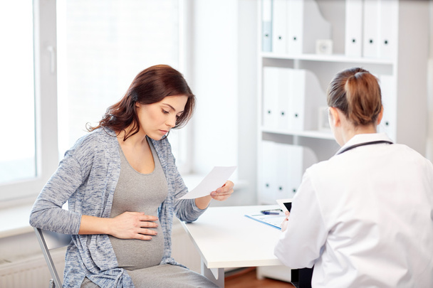 gynecologist doctor and pregnant woman at hospital - Φωτογραφία, εικόνα