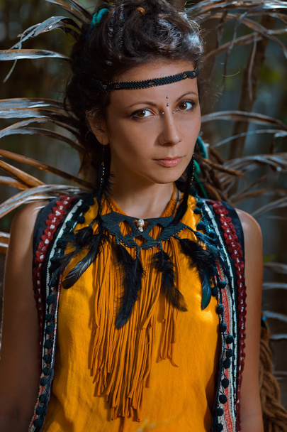 sensual portrait of young caucasian woman in jungle forest - Φωτογραφία, εικόνα
