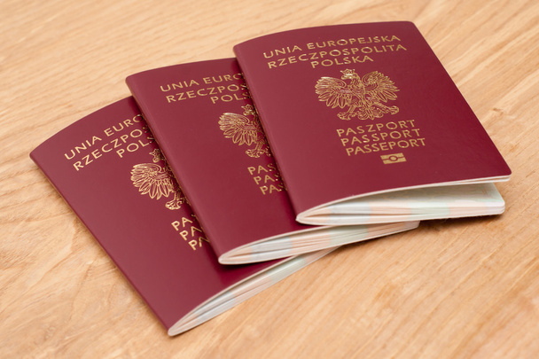 ポーランド語、欧州連合のパスポート - 写真・画像
