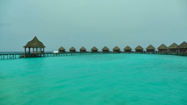 Hermosa isla de Maldivas con océano
 - Metraje, vídeo