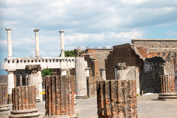 Pompeijin rauniot, Italia
 - Valokuva, kuva