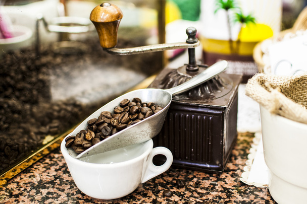 tost ve kavrulmuş kahve çekirdekleri - Fotoğraf, Görsel