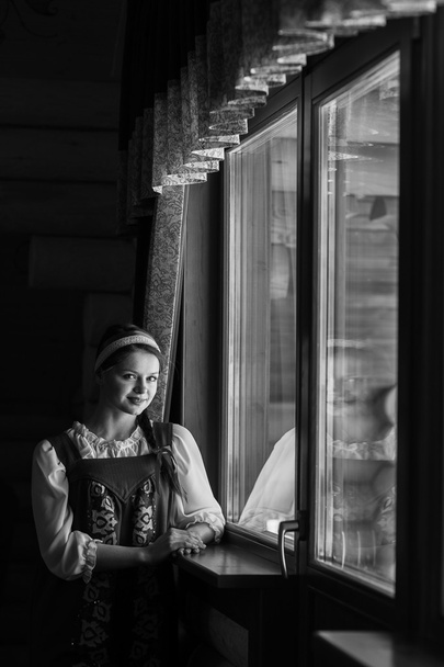 Beautiful woman portrait in russian style - Fotografie, Obrázek
