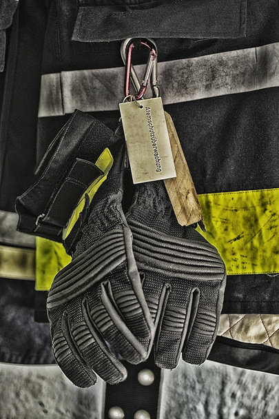 guantes de bomberos
 - Foto, Imagen