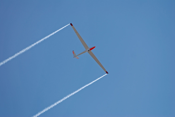 Segelflugzeug am Himmel - Foto, Bild