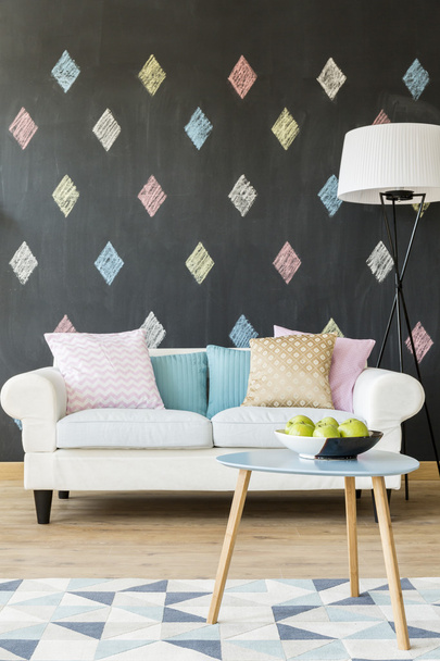 Trendy pastel living room idea - 写真・画像