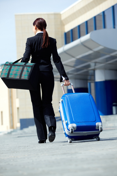Travelling businesswoman - Fotoğraf, Görsel