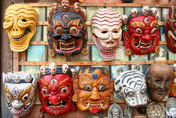 Masques colorés en vente
 - Photo, image