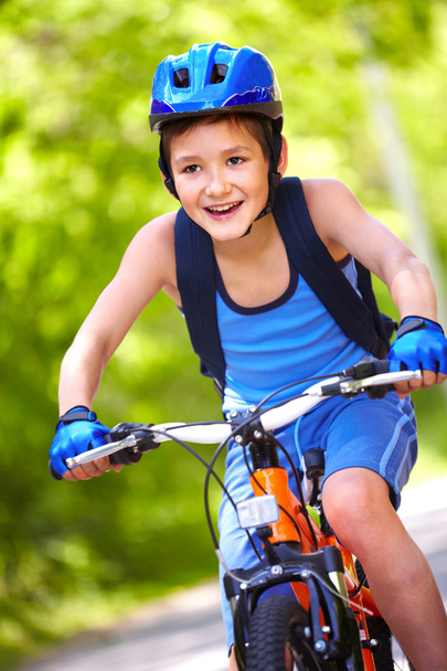 Молодий велосипедиста
 - Фото, зображення