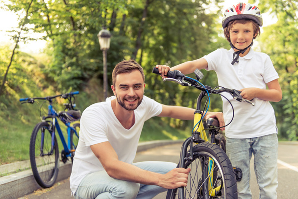 Батько і син, Велоспорт - Фото, зображення