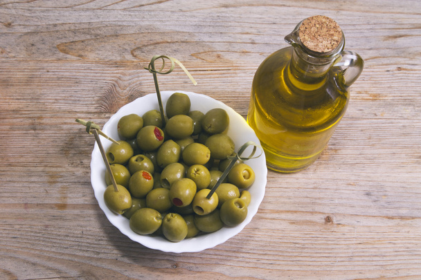 red pepper stuffed olives - Foto, Imagen