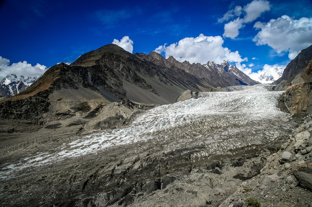 Big Karakorum glacier - 写真・画像