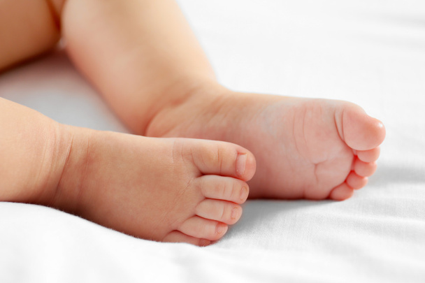 Feet of little baby - Foto, Bild