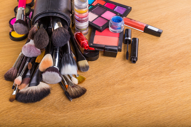 Barvy, štětce a další nástroje pro make-up - Fotografie, Obrázek