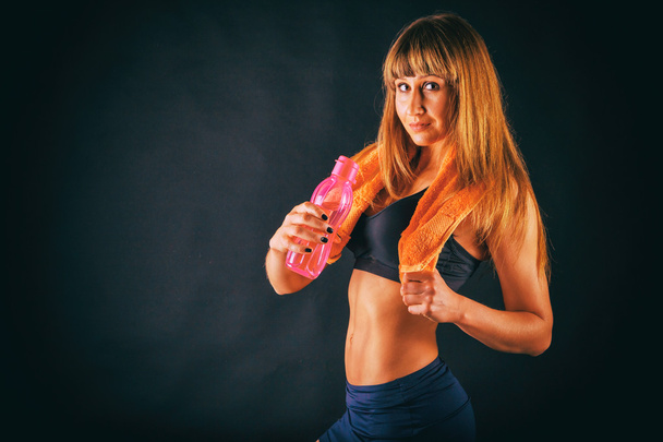 Γυμναστήριο σέξι κορίτσι σε γάντια του μποξ - Φωτογραφία, εικόνα