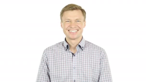Portret van het lachen man, glimlachen, witte achtergrond - Video