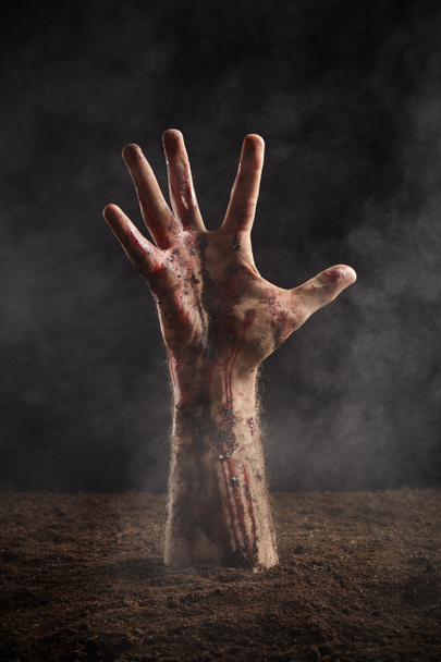 руки в крови и поджелудочной железе
  - Фото, изображение