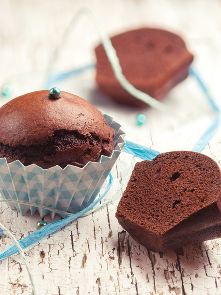 Дві шоколадні кекси
  - Фото, зображення