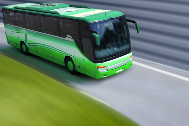 Автобус на дороге
 - Фото, изображение