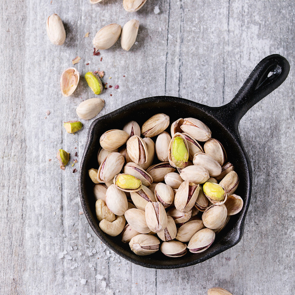 Salted roasted pistachios - 写真・画像