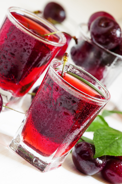 Homemade cherry liqueur  - Фото, зображення