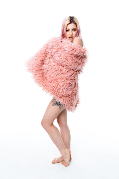  girl model with pretty sexy face and pink hair - 写真・画像