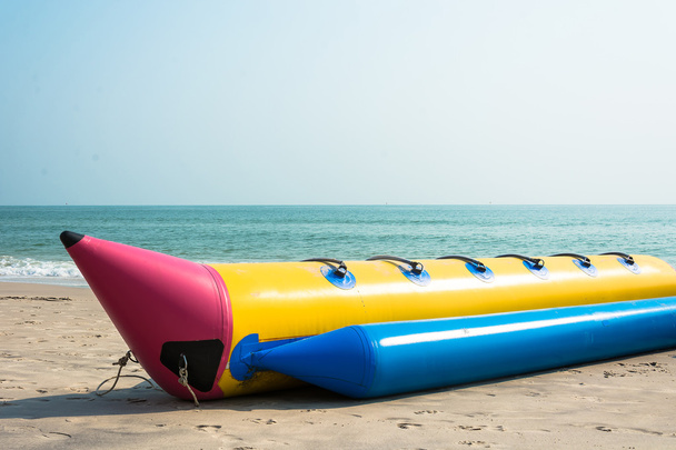 banana boat on beach - Fotografie, Obrázek