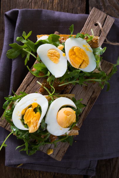 sandwich with meat, egg and arugula - Photo, Image