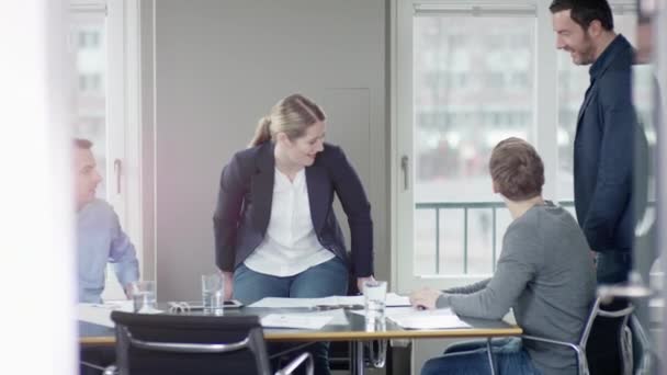 business people handshake in office - Záběry, video