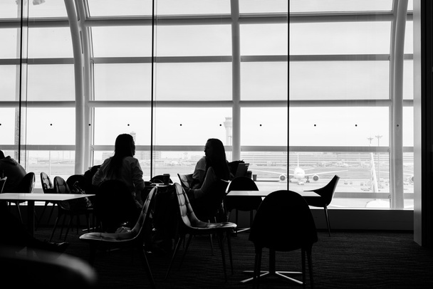 Sala de espera no aeroporto
 - Foto, Imagem