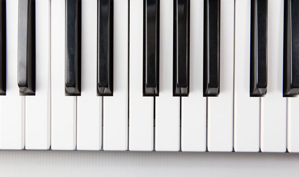 Клавиши для фортепиано сверху
 - Фото, изображение