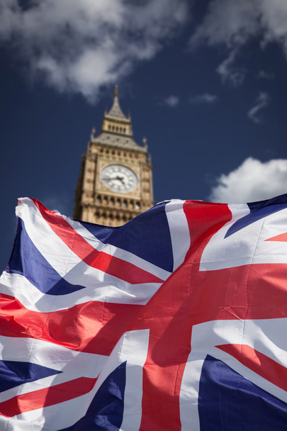 Banderas del Reino Unido y de la Unión Europea combinadas para el referéndum de 2016 - Westminster y Big Ben en el bckground
 - Foto, Imagen