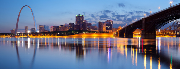 Ciudad de St. Louis skyline
. - Foto, imagen