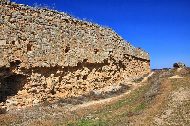 ruiny hradu městě san esteban de gormaz, Španělsko - Fotografie, Obrázek