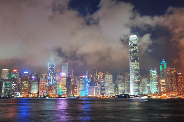 霧の夜に香港 - 写真・画像