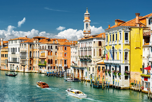 Canal Grande a barevné fasády středověkých domů, Benátky - Fotografie, Obrázek