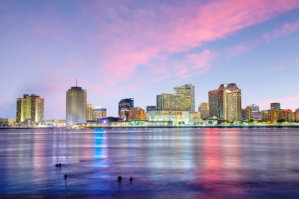 Downtown New Orleans, Louisiana ve Mississippi Nehri - Fotoğraf, Görsel