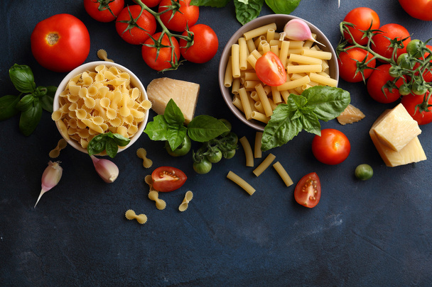 pasta and cooking ingredients - Foto, Imagem