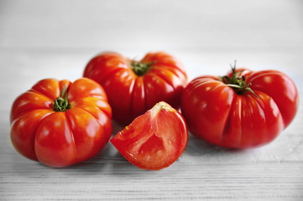 Red juicy tomatoes - Foto, Imagem