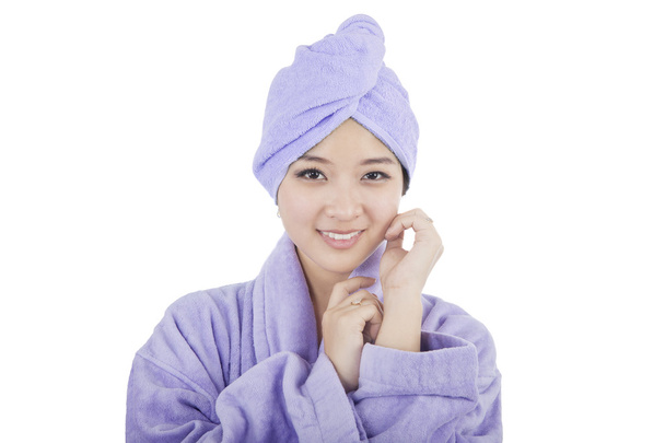 Pretty woman wearing towel - Foto, Imagem