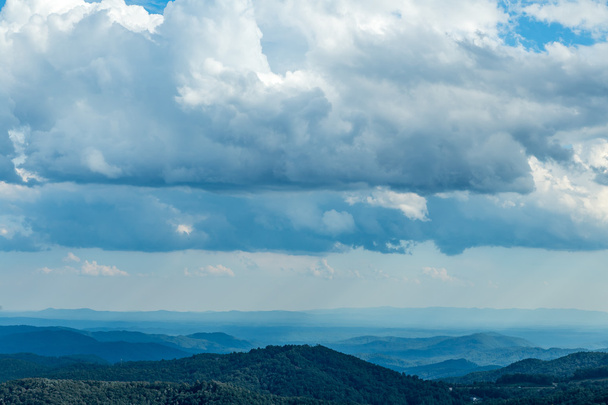 Blue Ridge näkymä
 - Valokuva, kuva